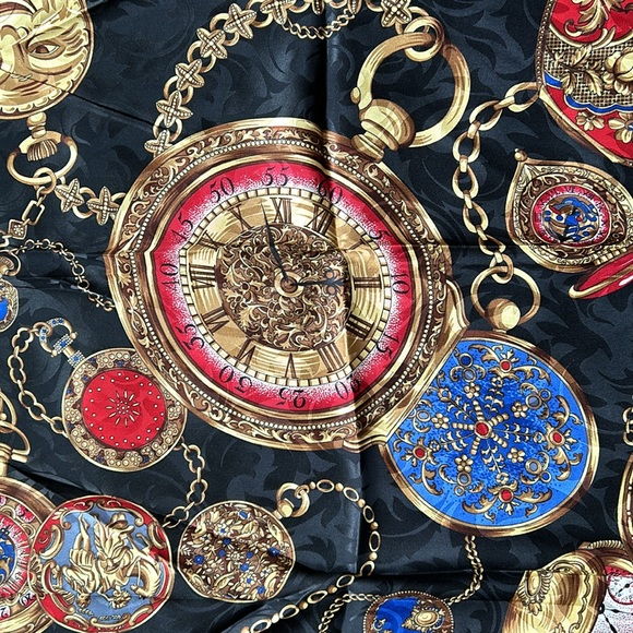 Seta Pura Square Silk Scarf - Picture 3 of 10